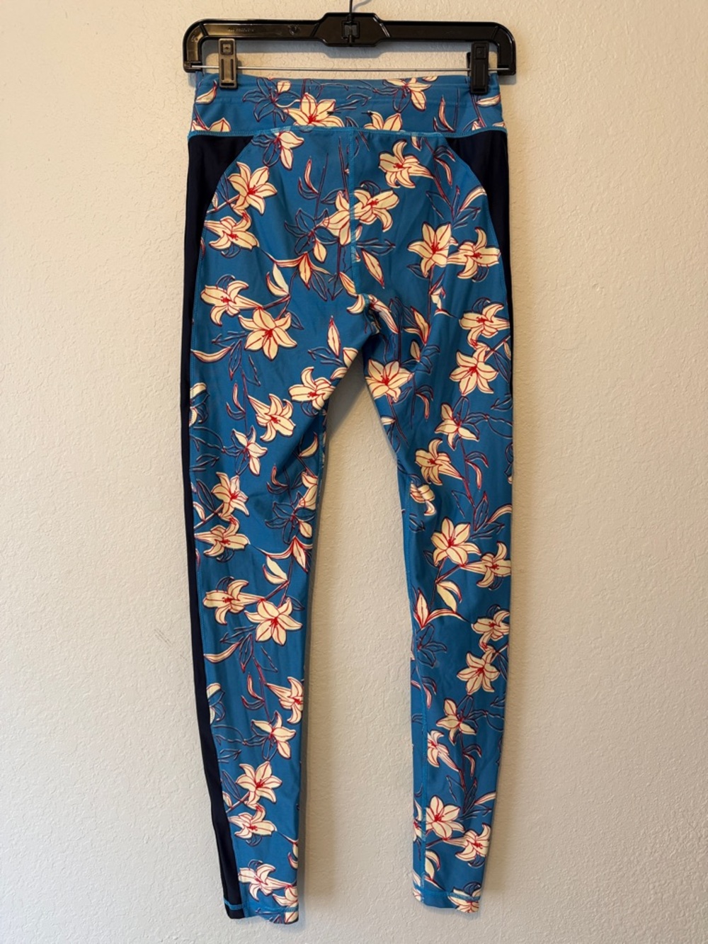 The Upside Floral Fairy Tale yoga pants - Picture 6 of 7